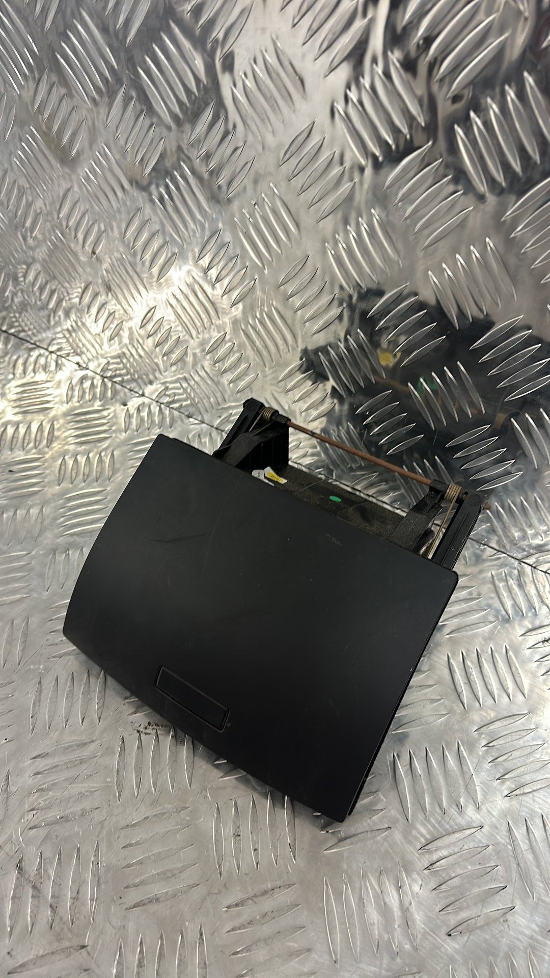 Volkswagen Touareg Dash Compartment 7L6 857 919 D