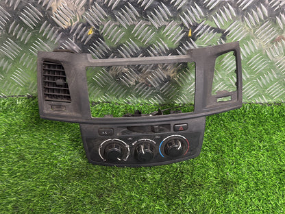2009-2015 Toyota Hilux- Dash Vent Surround Centre PN: TOYOTA 55420-0K380