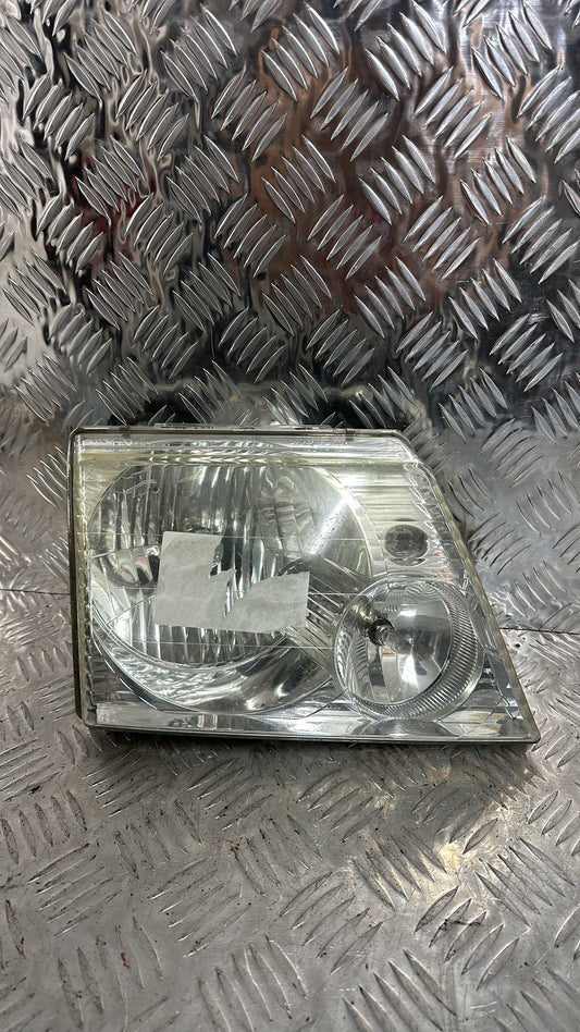 2001-2005 Ford Explorer- Right Headlight PN: