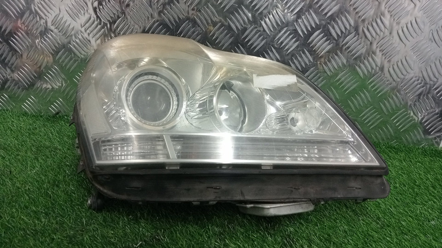 Mercedes-Benz GL350 Right Headlight # 26340600