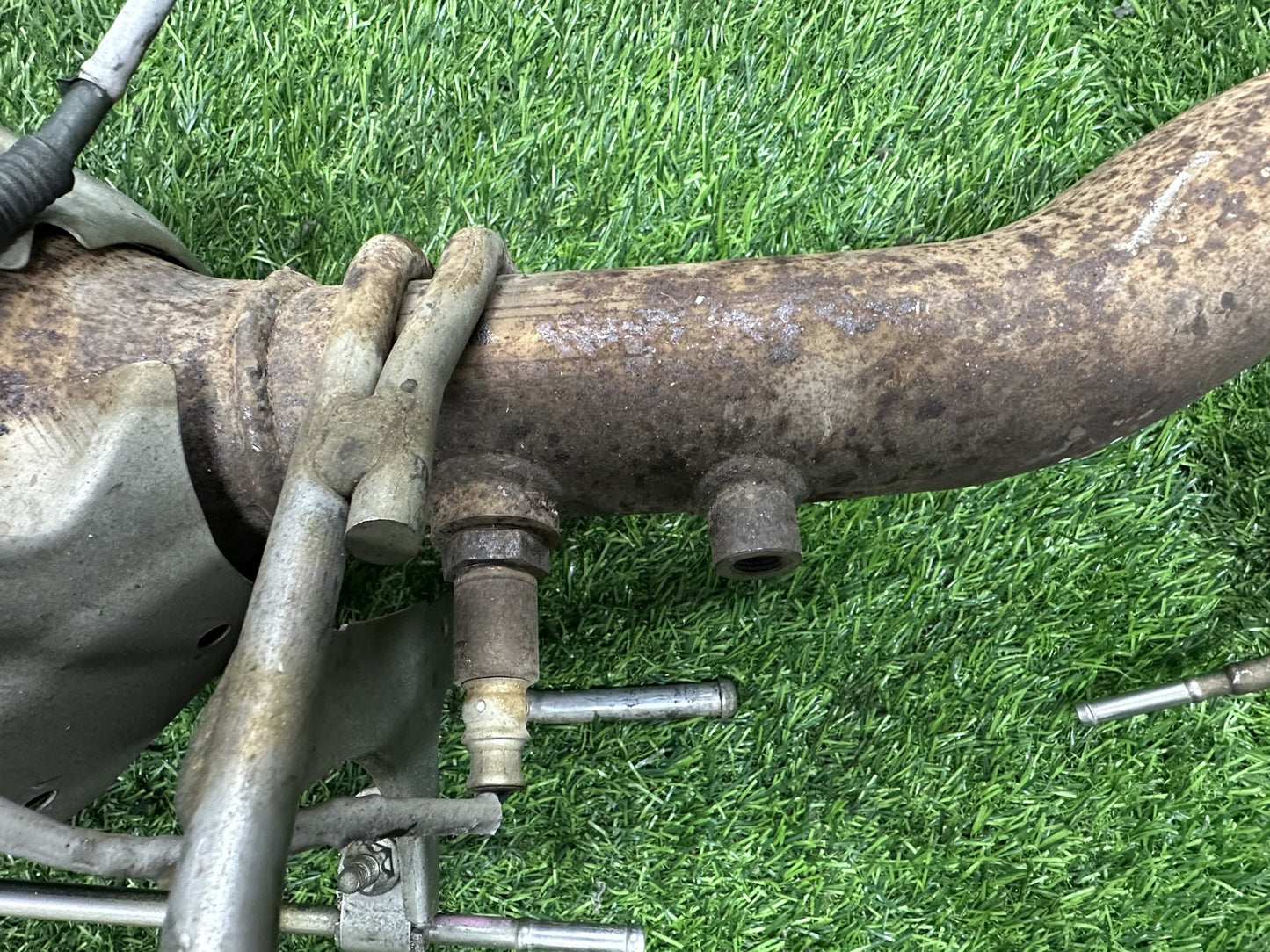 2004-2019 Toyota Hiace H200- Particulate Filter/DPF PN: 3 PLUG