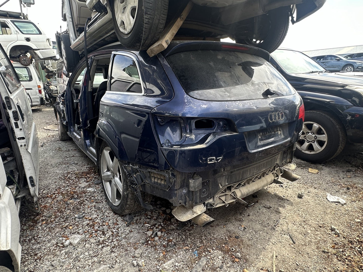 2007 Audi Q7 BUG 037258 WRECKING FOR PARTS ONLY