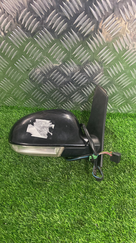 Volkswagen Golf Right Door Mirror 9 WIRE