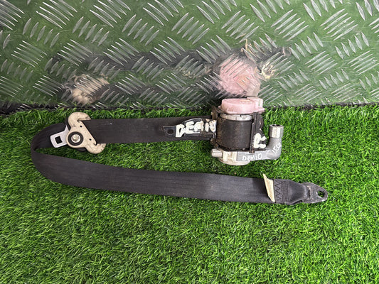2007 - 2014 Mazda Demio Right Front Seat Belt T89383T