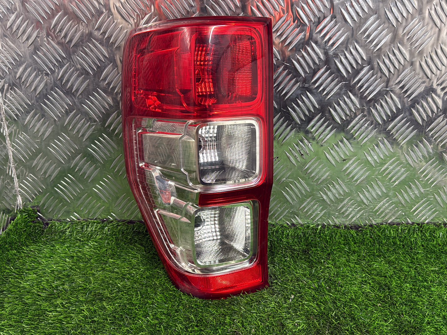 2011 - 2018 Ford Ranger Left Taillight