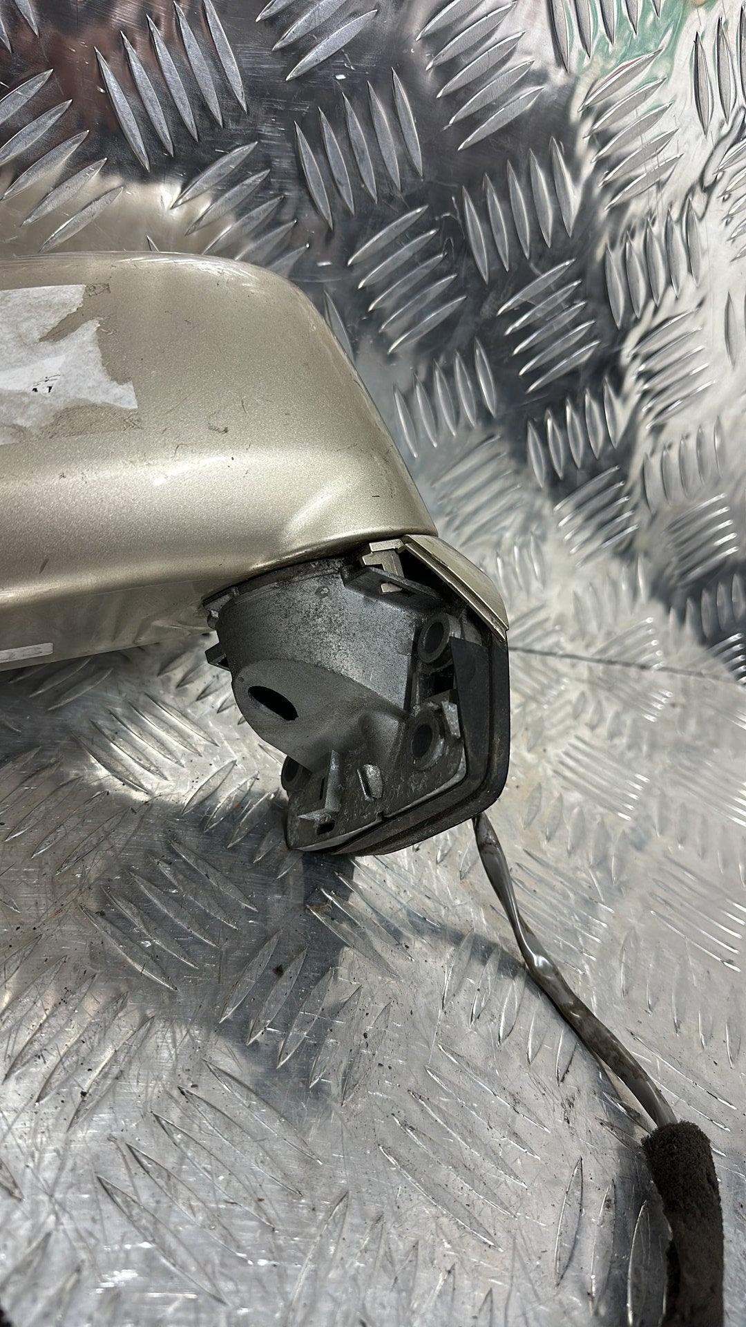 2004-2011 Nissan Tiida- Right Door Mirror PN: 5 WIRE