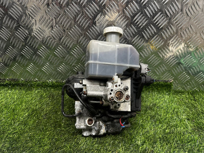 1999-2006 Mitsubishi Pajero V7*W - ABS Hydraulic Pump & Modulator Assembly PN: 4M41 2.8L Diesel