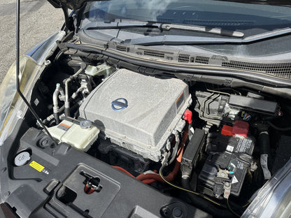 2013 Nissan Leaf EM57 004999A WRECKING FOR PARTS ONLY