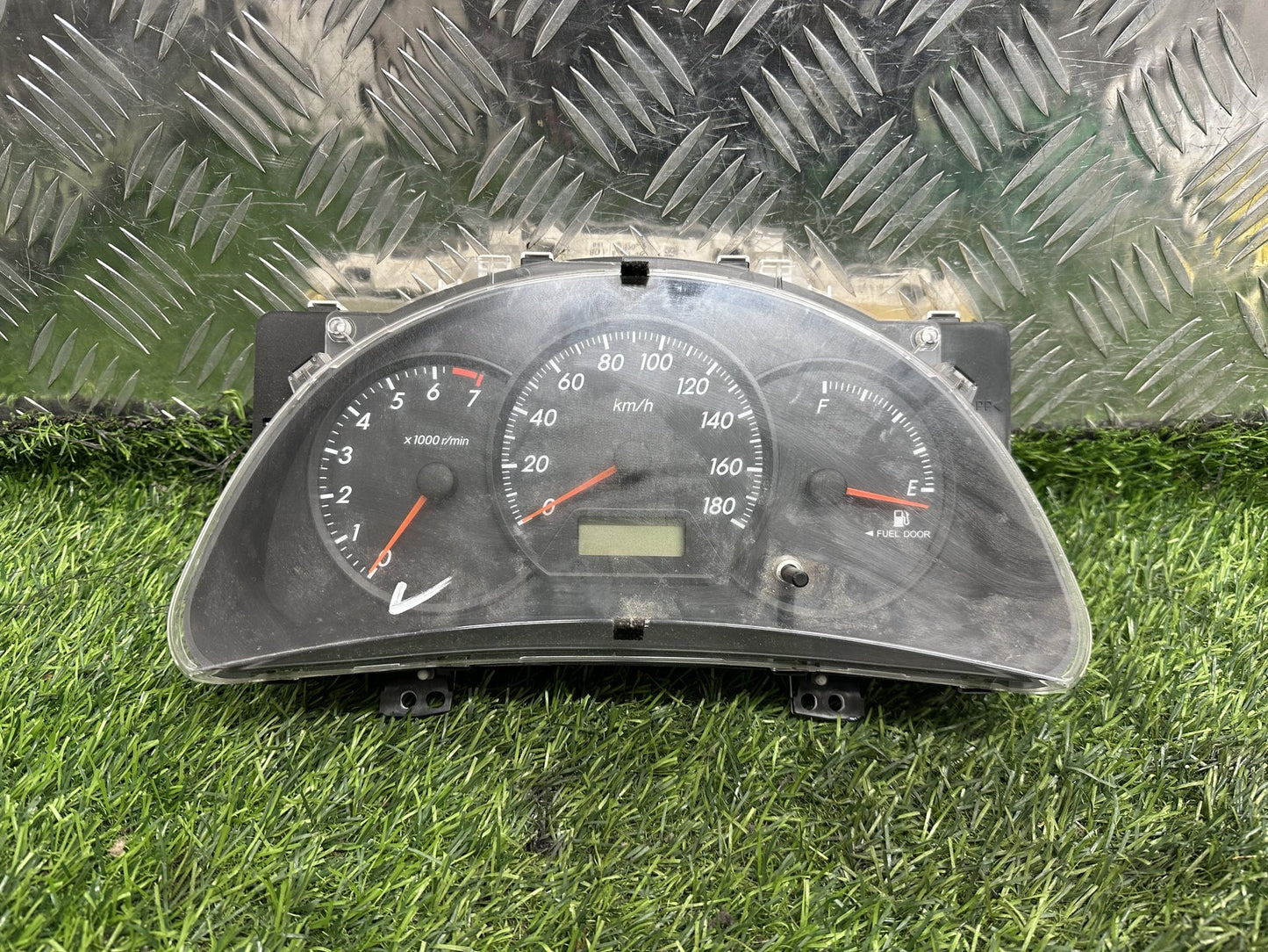 2003-2009 Toyota Wish E10 - Instrument Cluster PN: