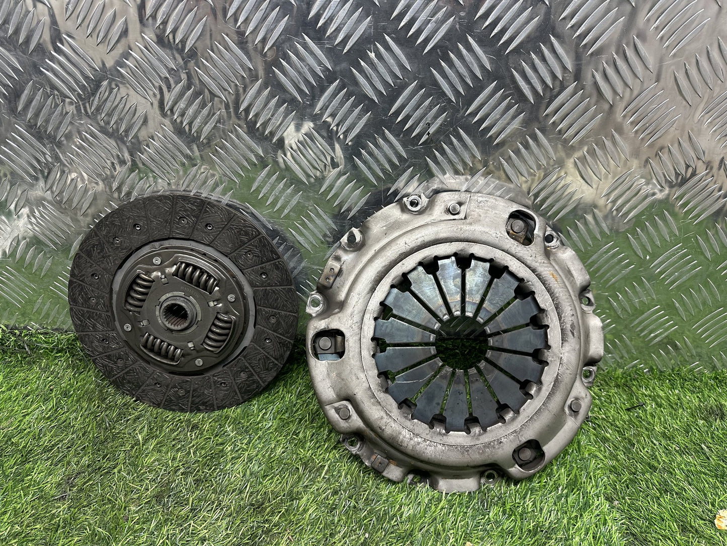 1999-2005 Ford Courier UN- Clutch Kit PN: