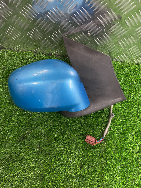 2005-2018 Nissan Wingroad Y12- Right Door Mirror PN: 5 WIRE TYPE