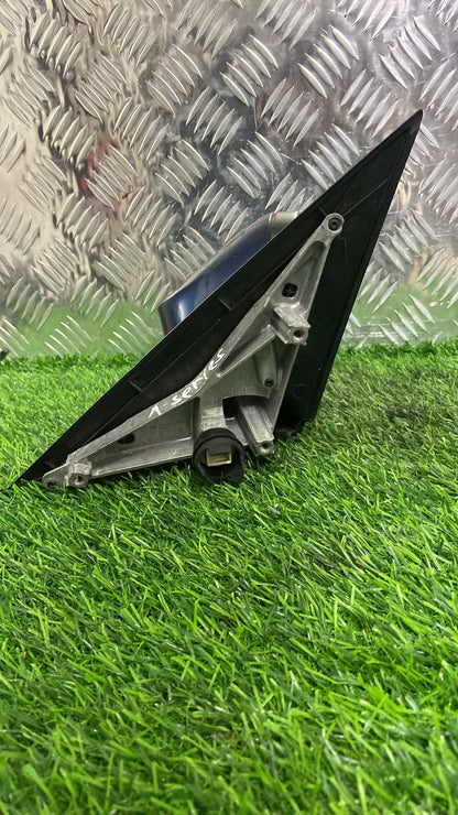 2009 - 2011 BMW 1 Series M Right Door Mirror 5 PIN
