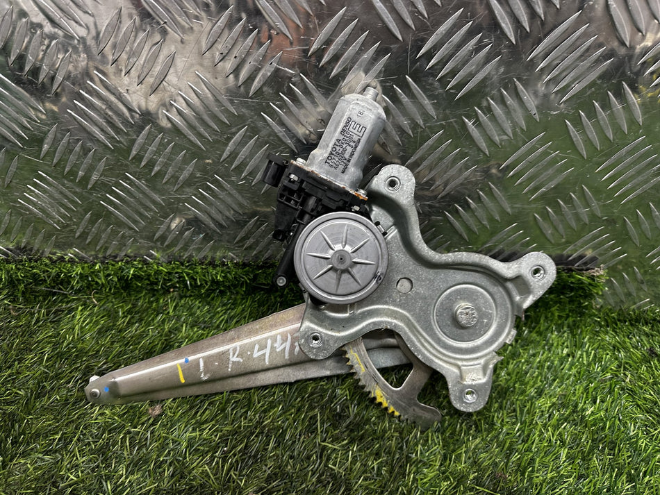 2015 Toyota Hilux AN120 - Left Rear Window Regulator/Motor PN: 2 PIN