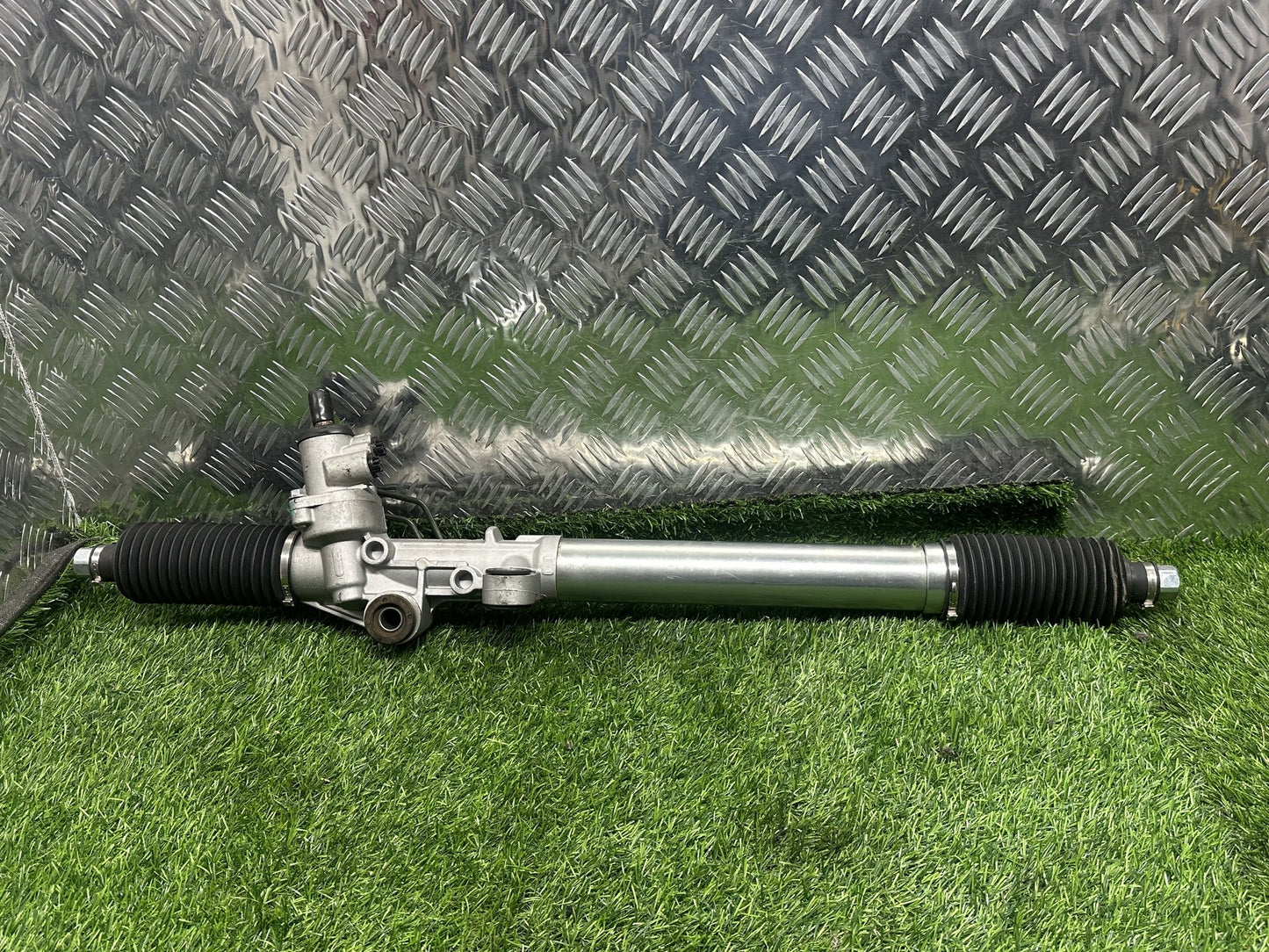 1996-2002 Toyota Land Cruiser Prado- Power Steering Rack PN: