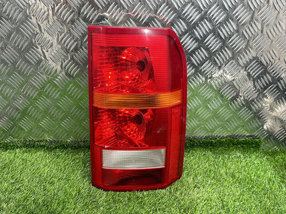 2004 - 2010 Land Rover Discovery Right Taillight