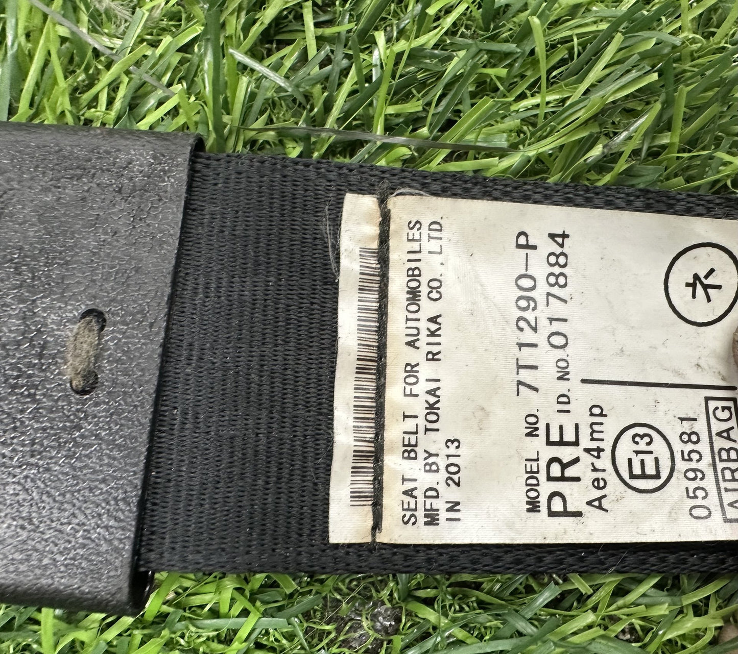 2007-2013 Toyota Highlander- Right Front Seat Belt PN: 7T1290-P