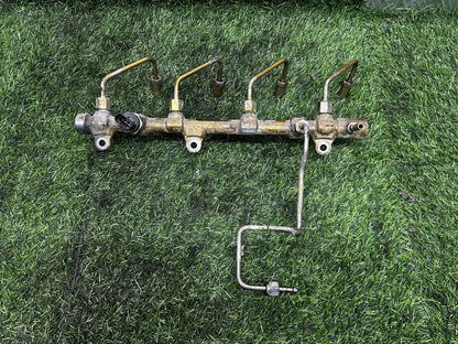 2012-2019 Foton Tunland P201 - Fuel Injector Rail and Line Set PN: BOSH-0 445 224 059