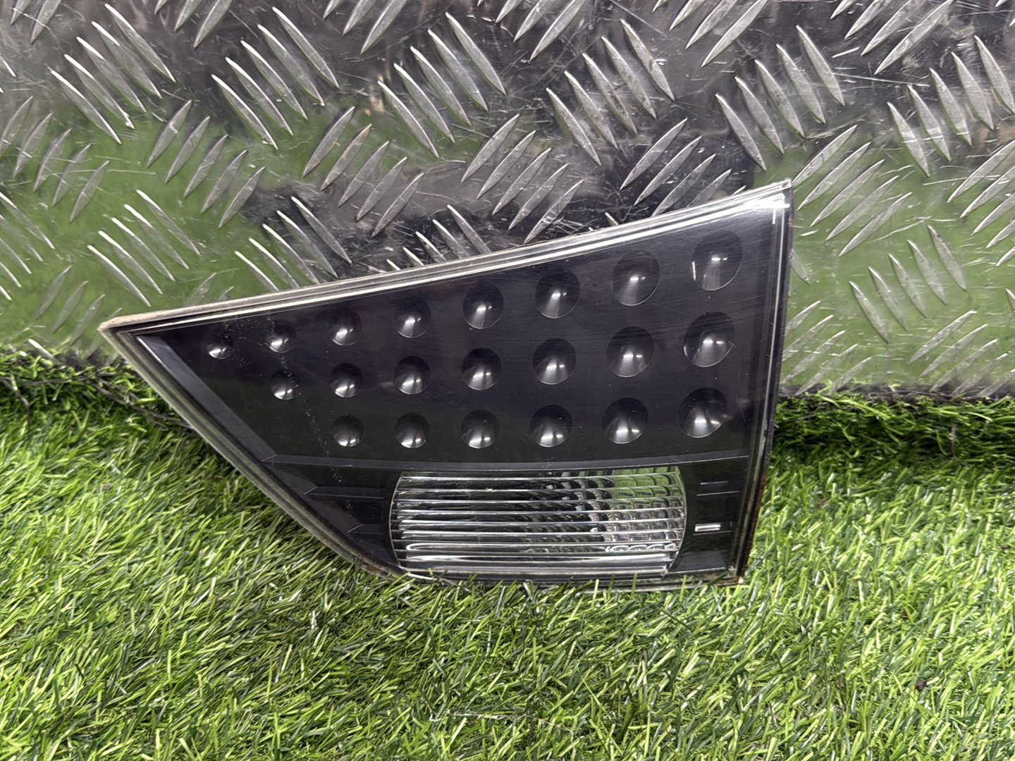 2006 - 2012 Mitsubishi Outlander Right Tailgate Garnish 1146-356