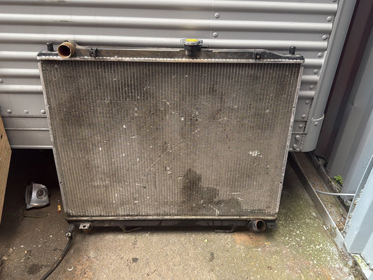 1999-2006 Mitsubishi Pajero 4M41 Automatic Radiator
