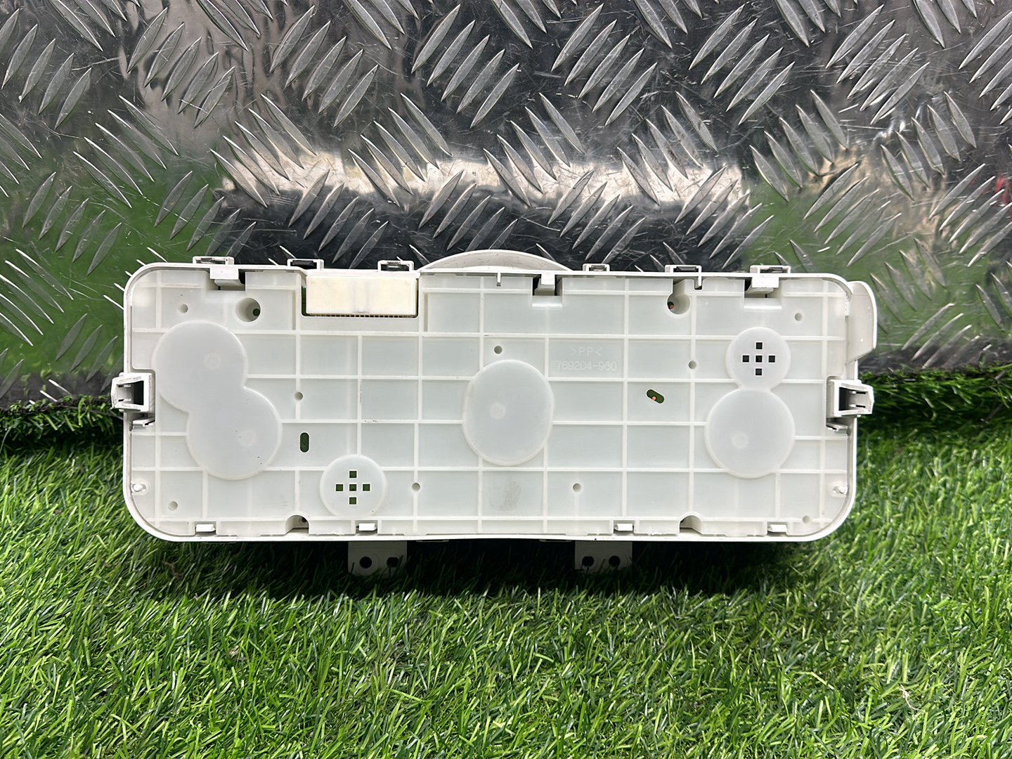 2009-2019 Toyota Hiace H200- Instrument Cluster PN: 214,000KMs