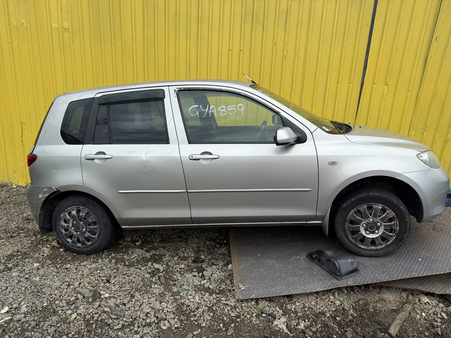 2004 Mazda Demio ZJ WRECKING FOR PARTS ONLY