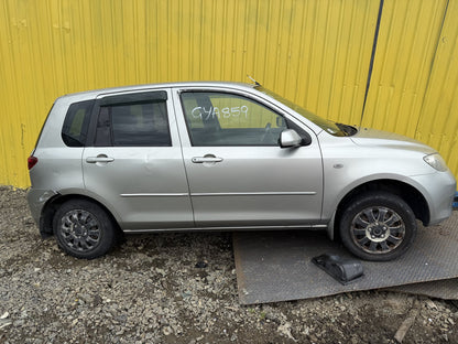 2004 Mazda Demio ZJ WRECKING FOR PARTS ONLY
