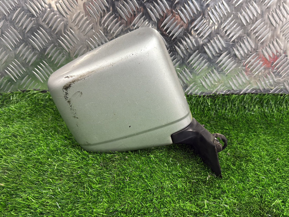 1997-2002 Nissan Elgrand E50- Right Door Mirror PN: 5 WIRE TYPE