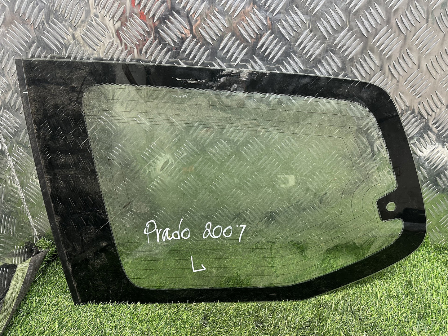 2002-2009 Toyota Land Cruiser Prado- Left Rear Body Glass PN: M2H3