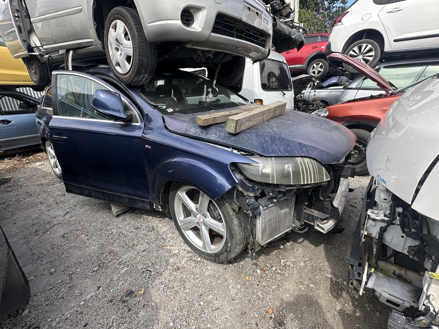 2007 Audi Q7 BUG 037258 WRECKING FOR PARTS ONLY
