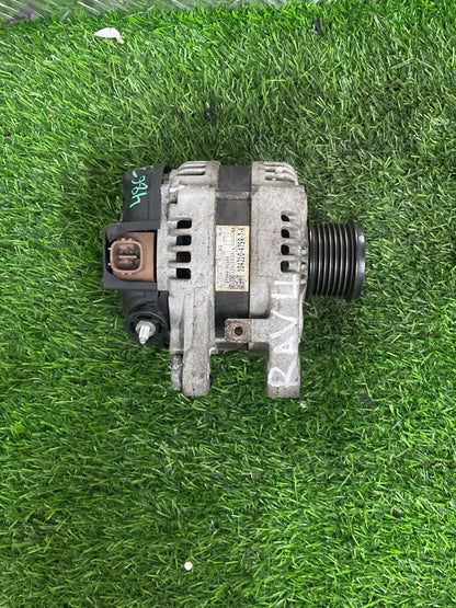 Toyota RAV4 Alternator 2706031100
