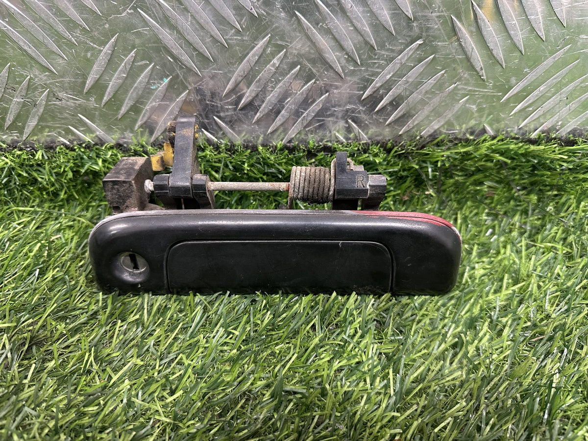 1990-2004 Toyota Hiace H100 - Right Front Exterior Door Handle PN: