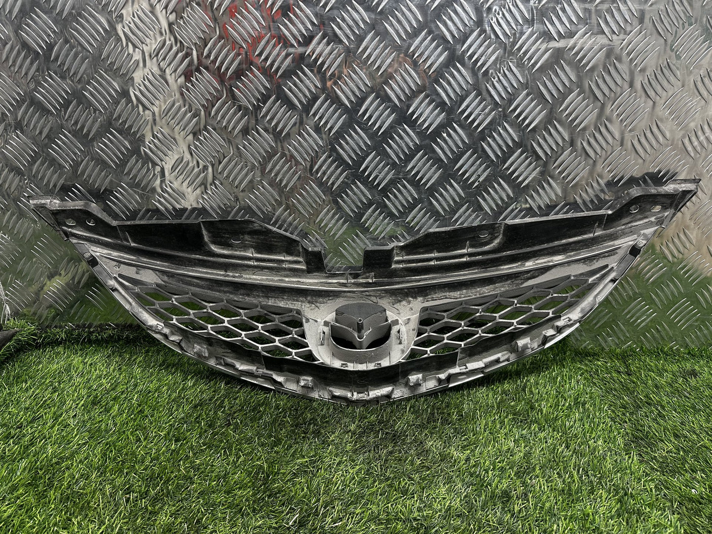 2007-2009 Mazda Axela BK - Grille PN: