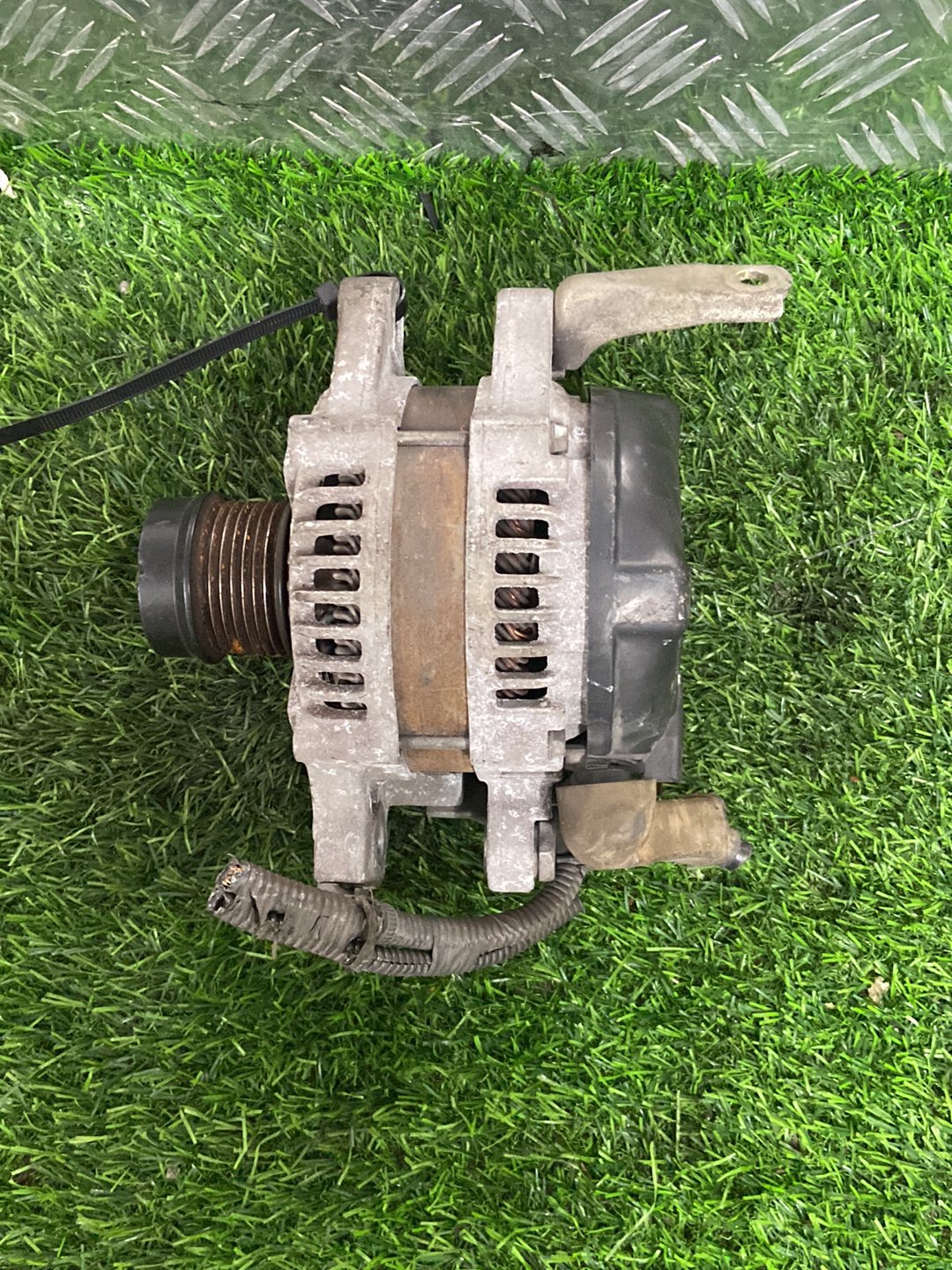 Toyota Crown Alternator 2706031170