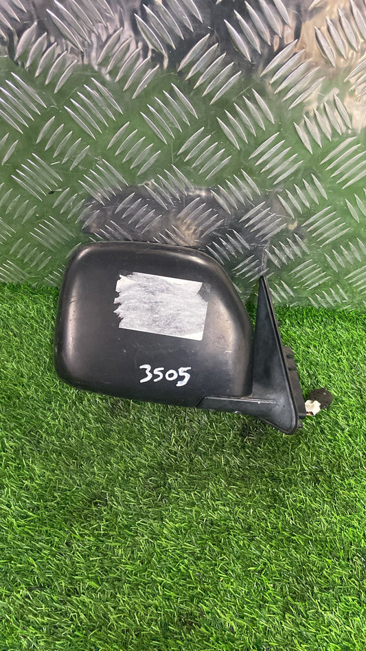 1995-2001 Toyota Hiace H1- Right Door Mirror PN: 3 WIRE TYPE