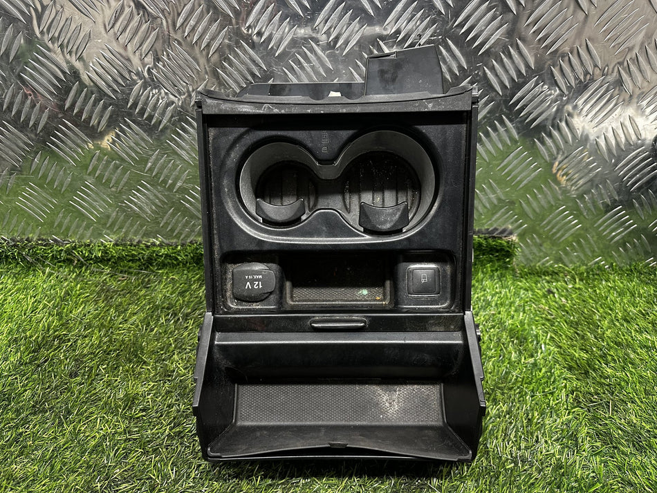 2016 Mercedes-Benz GLE450 - Centre Console Cup Holder Assembly with Charging Port & Cooling Function PN: