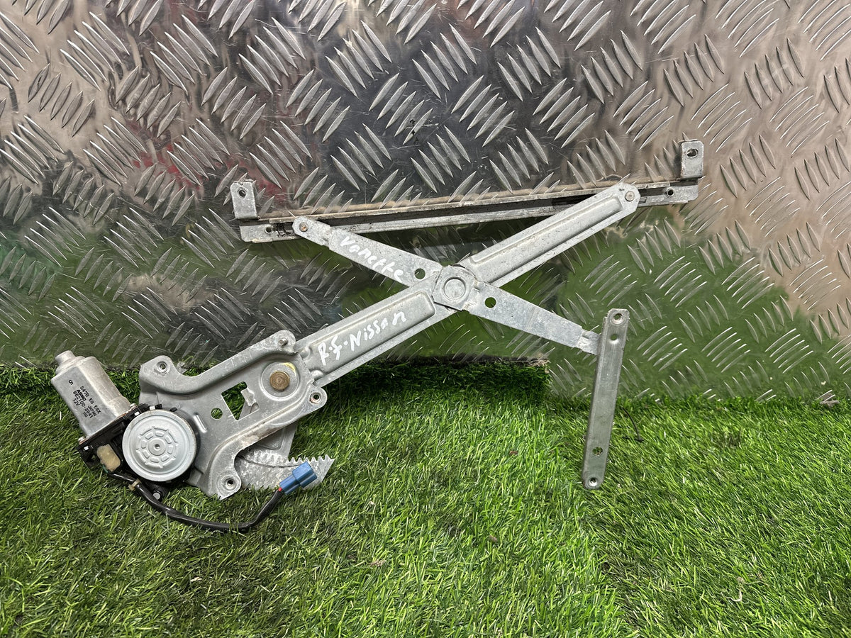 1999-2004 Nissan Vanette SK82 - Right Front Window Regulator/Motor PN: 2 PIN (862100-3841)