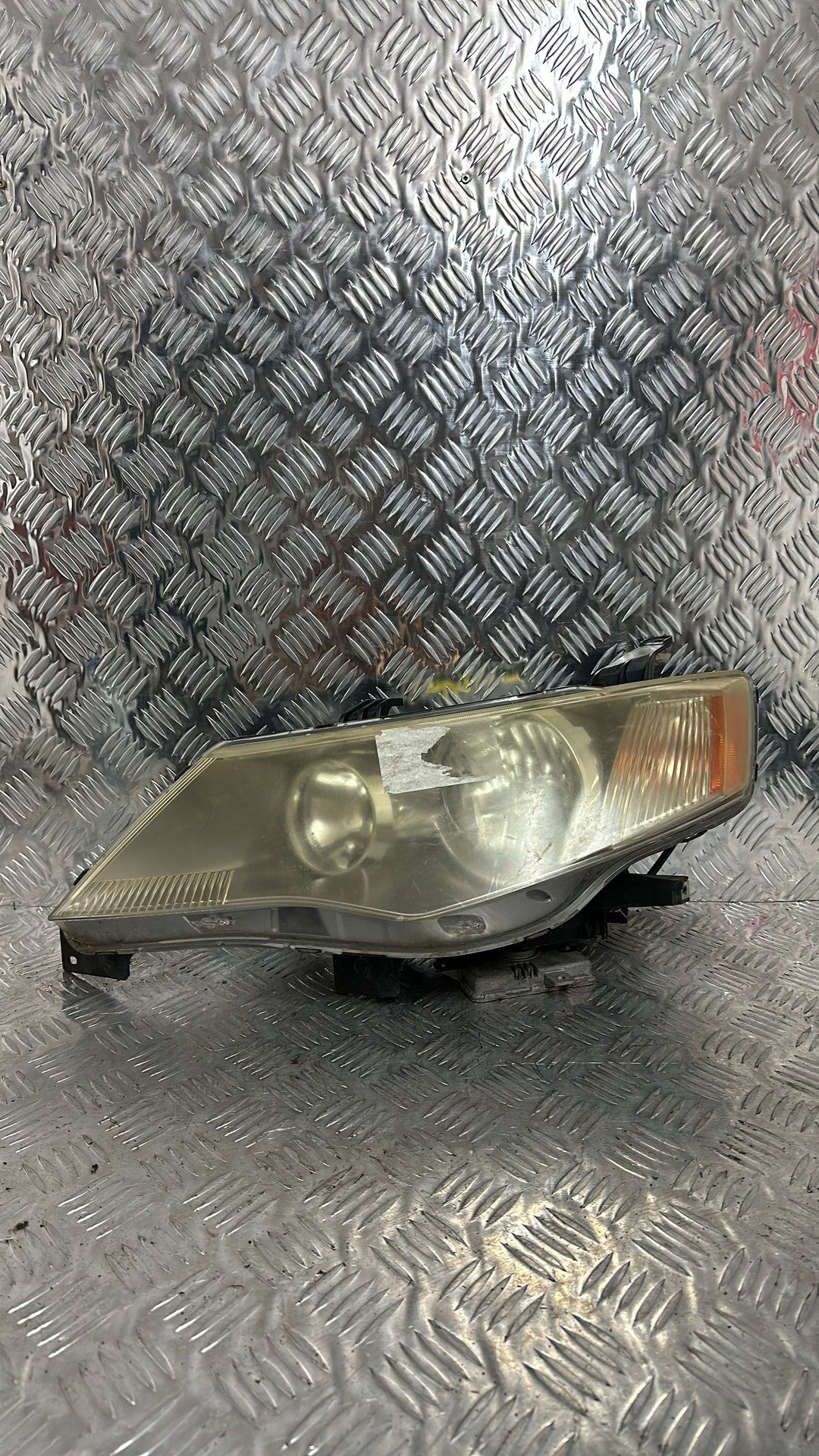 2005-2012 Mitsubishi Outlander CW5W- Left Headlight PN: P5584L