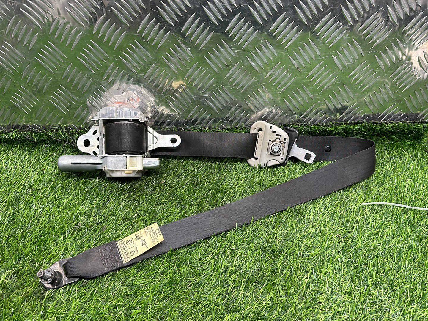 2004 - 2010 Suzuki Swift Right Front Seat Belt PN: 7M3370-P