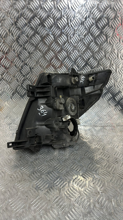 2002-2010 Nissan Elgrand Right Headlight Koito 100-24826