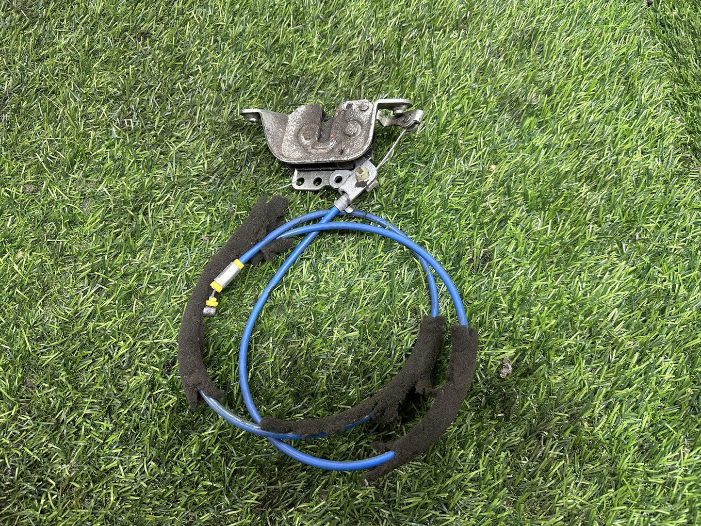 2004-2019 Toyota Hiace H200 - Left Rear Lock Mechanism PN: