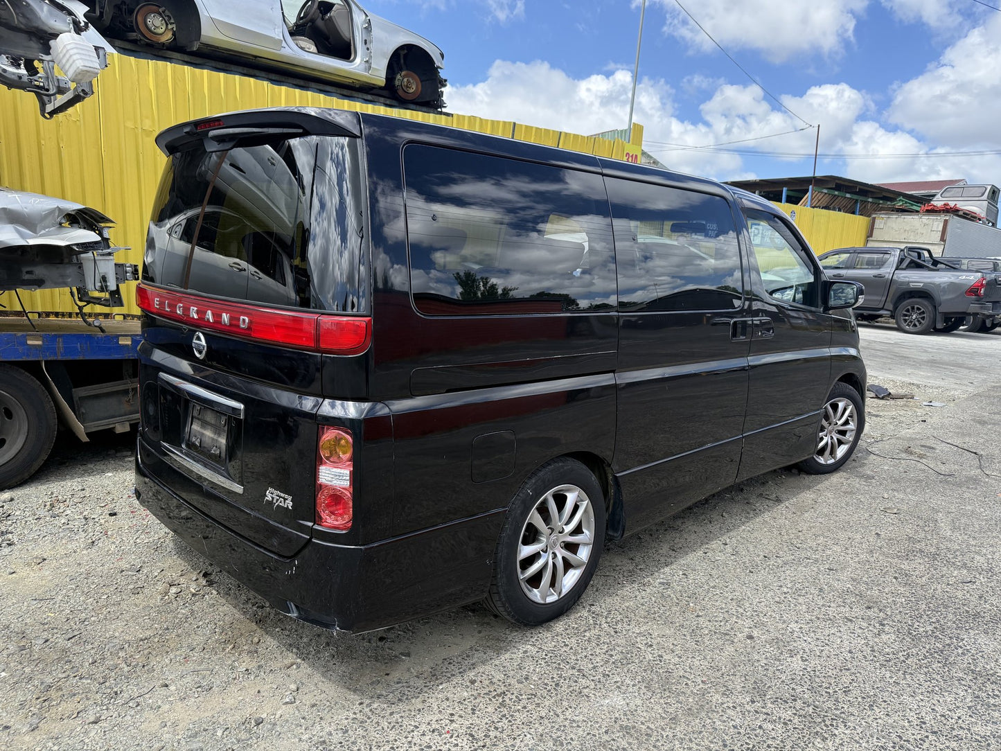 2007 Nissan Elgrand VQ25-COVERED WRECKING FOR PARTS ONLY
