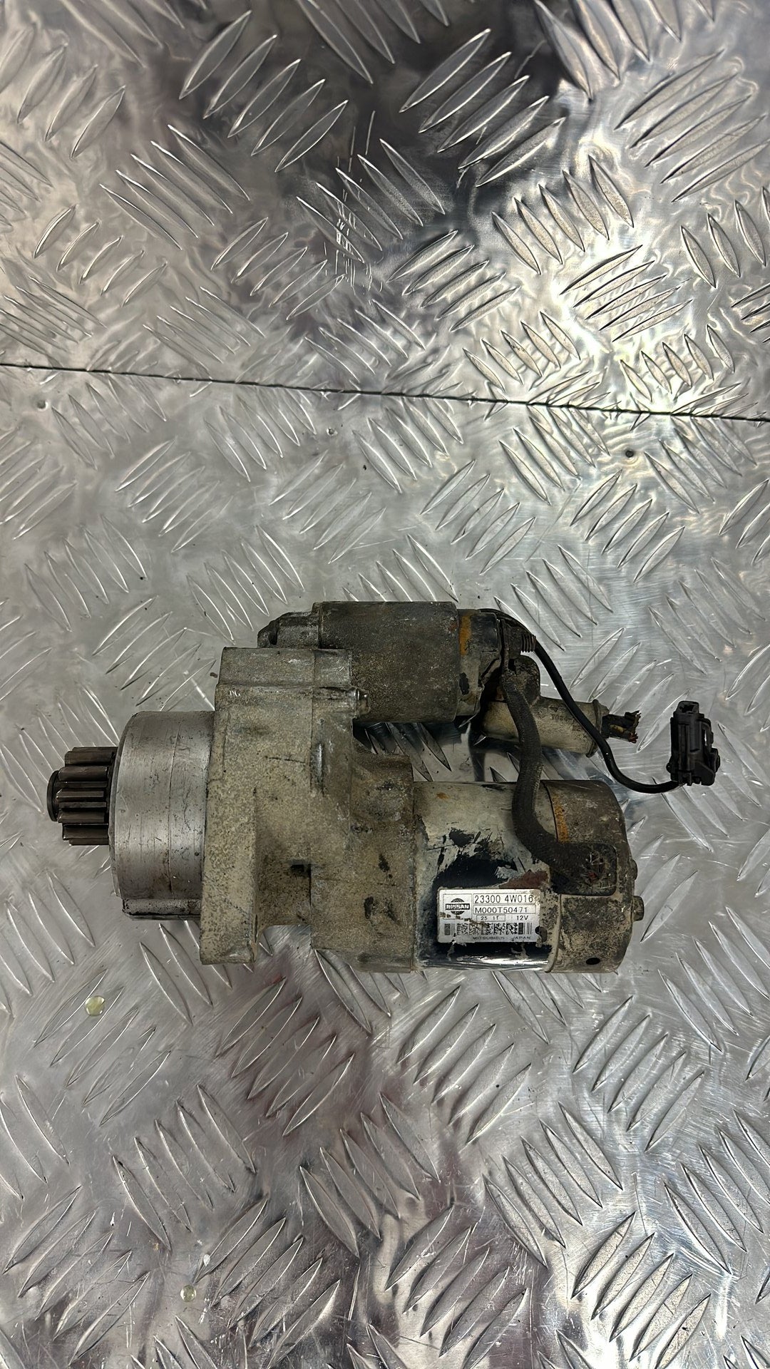 Nissan Elgrand Starter Motor VQ25 23300 4W016