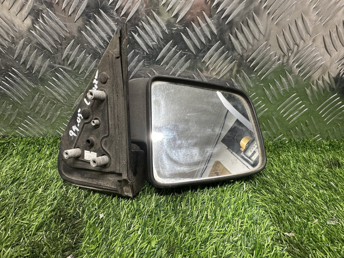 1999-2005 Ford Courier UN- Right Door Mirror PN: MANUAL TYPE