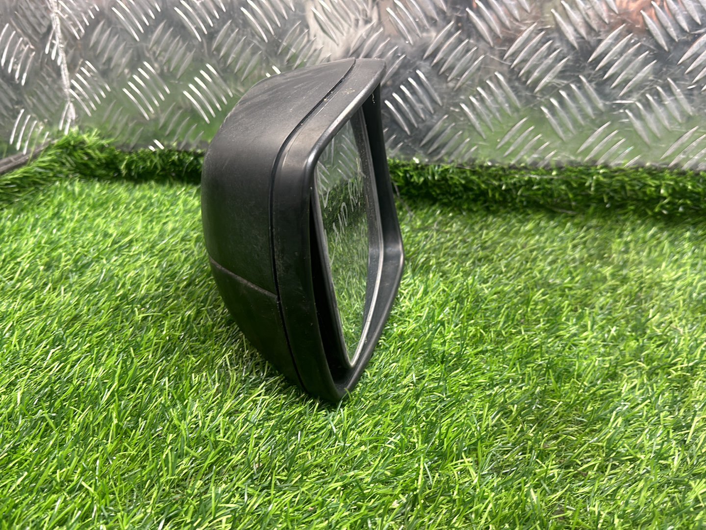 2004-2010 Land Rover Discovery L319- Left Door Mirror PN: 5 WIRE TYPE
