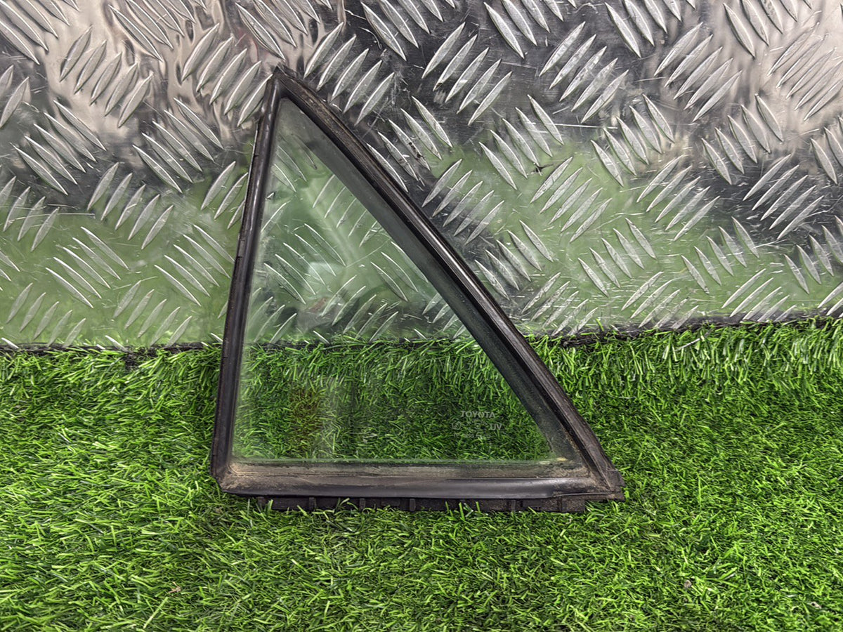 2004-2009 Toyota Mark X X120- Left Rear Quarter Door Glass PN: M408