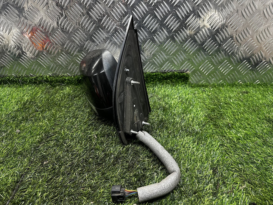 2012 Nissan Navara D40 - Right Door Mirror PN: 7 WIRES