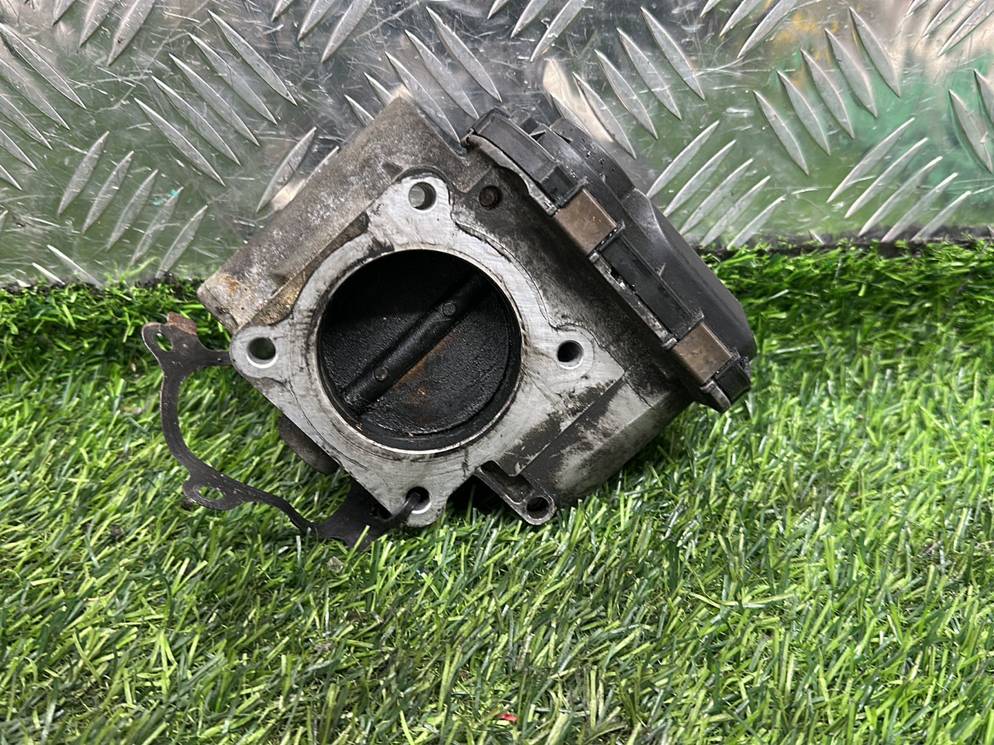 2003-2009 Mazda Axela BK - Throttle Body PN: 6 PIN (L35M 13 640A)