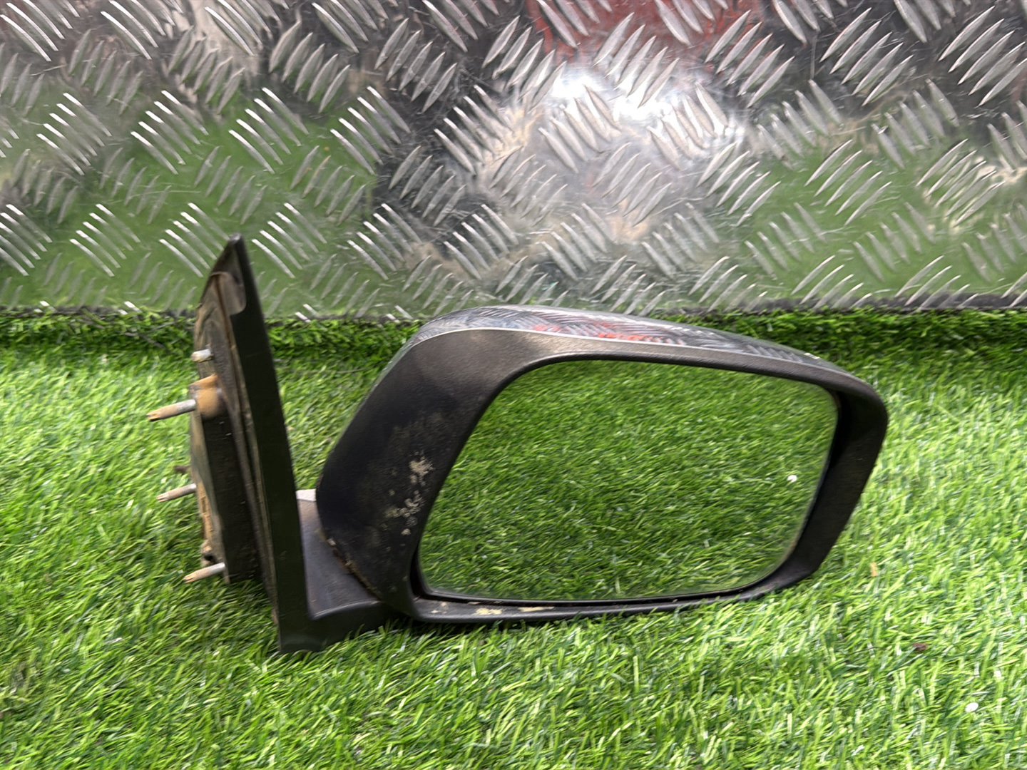 2004 - 2015 Nissan Navara Right Door Mirror 7 Wire Indicator Type