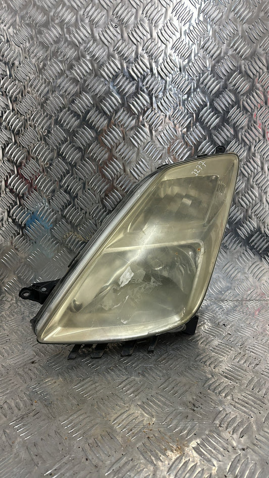 2003-2009 Toyota Prius NHW20- Left Headlight PN: UNKNOWN