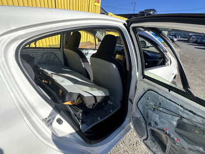 2012 Toyota Aqua Hybrid NHP10